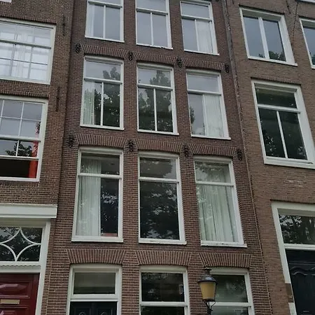 Suites Aan De Singel 3*