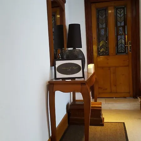 Suites Aan De Singel 3*