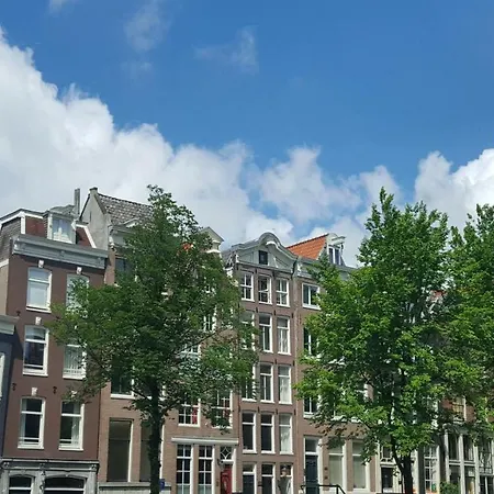 Suites Aan De Singel 3*