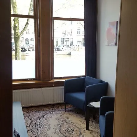 Frühstückspension Suites Aan De Singel 3*